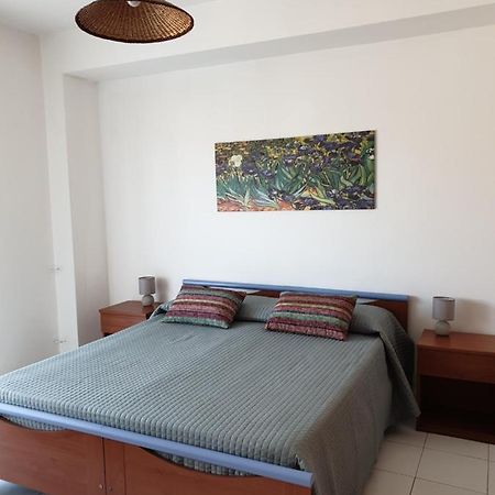 Baia Alcantara Apartments Giardini Naxos Eksteriør bilde