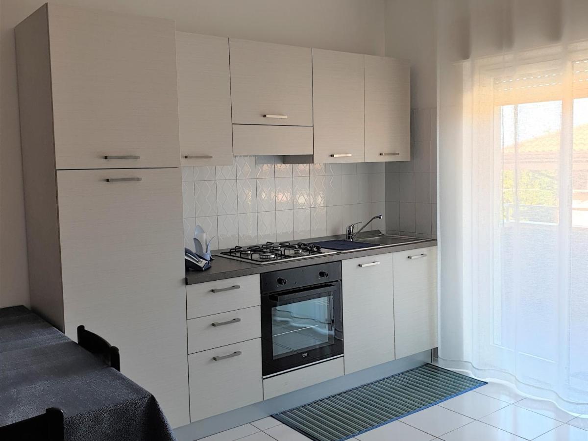 Baia Alcantara Apartments Giardini Naxos Eksteriør bilde